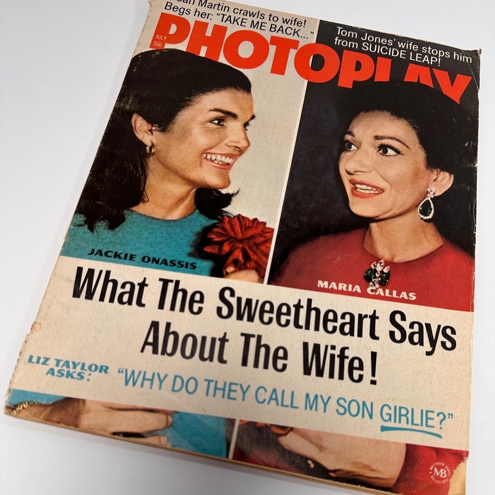 Jackie Onassis Cover • Johnny Cash Drama • Retro Hollywood Gossip!